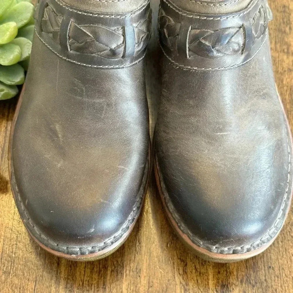 Born | “Skathi” Brown Distressed Leather Heeled Clogs with Braided Band - Picture 5 of 10